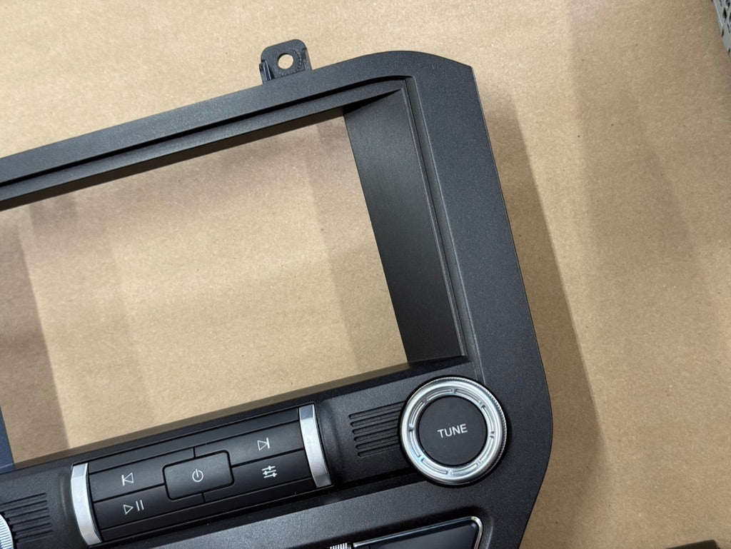 2022 Ford Mustang GT Touch Screen, Face Plate, Radio, Module USB Port