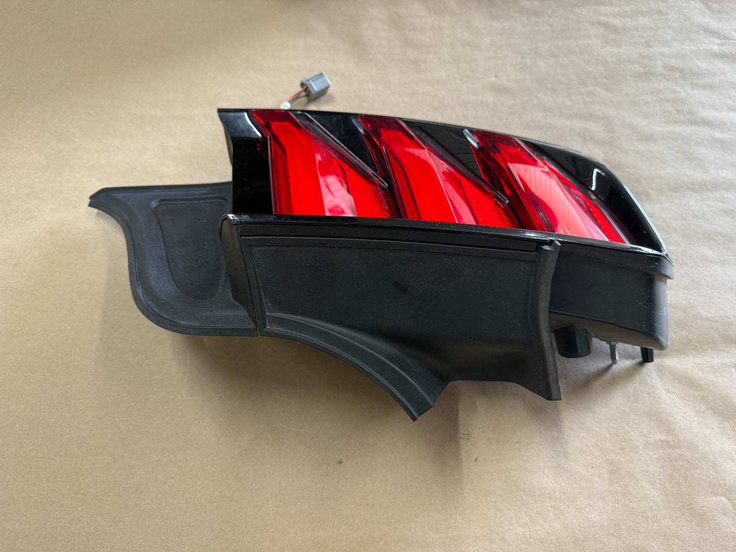 2018-2023 Ford Mustang GT350 GT V6 EcoBoost Tail Light LH Driver Side LED