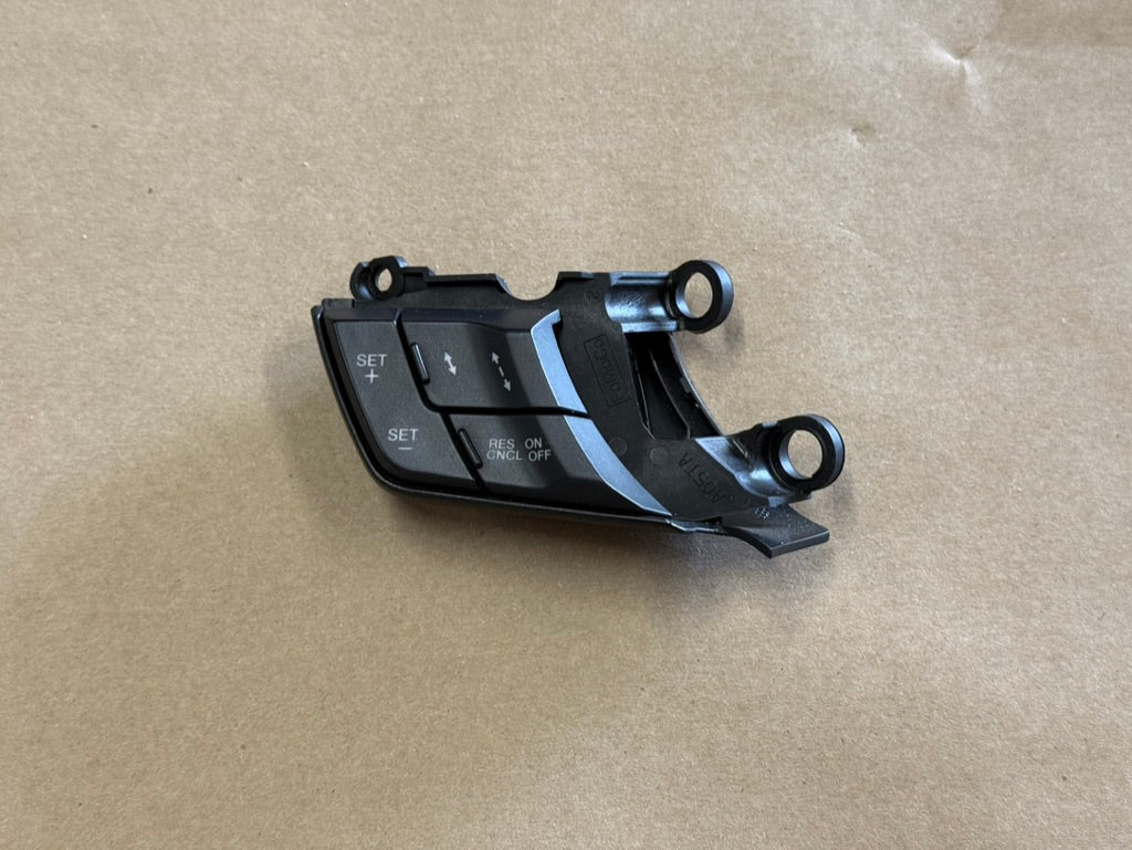 2015-2023 Ford Mustang GT LH Steering Wheel Button Cruise Control Steering