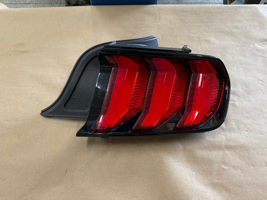 2018-2023 Ford Mustang GT V6 EcoBoost Tail Light RH Passenger Side LED