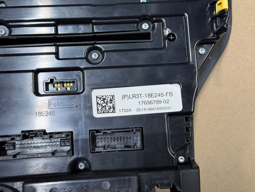 2022 Ford Mustang GT Touch Screen, Face Plate, Radio, Module USB Port