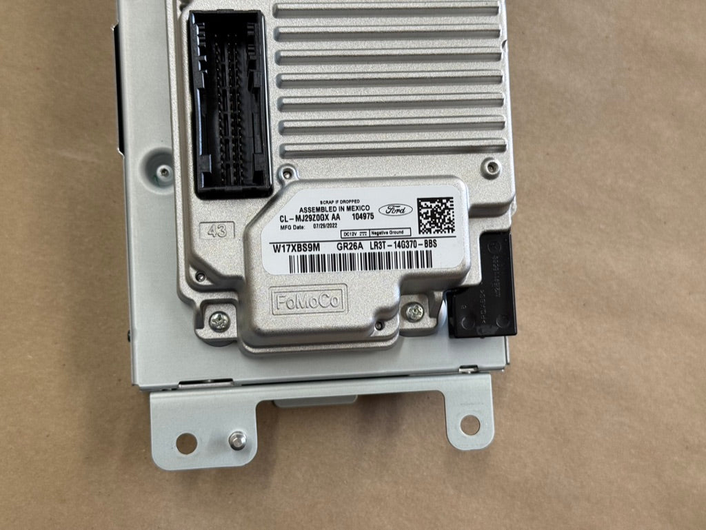 2022 Ford Mustang GT Touch Screen, Face Plate, Radio, Module USB Port