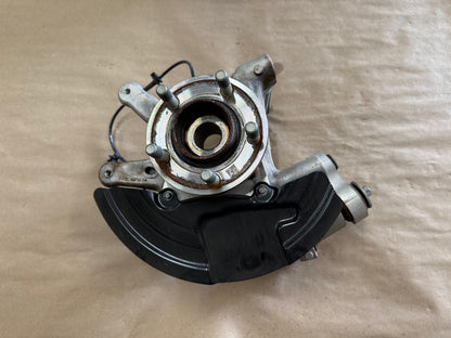 2024-2026 Ford Mustang GT RH Passenger Side Rear Spindle Knuckle Hub