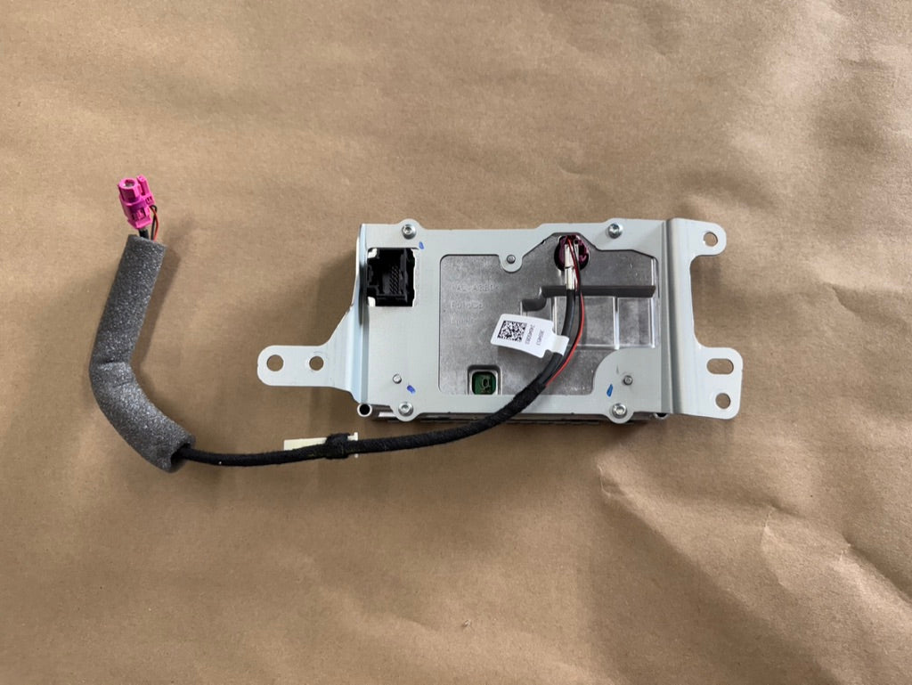 2025 Ford Mustang S650 Gateway Control Module "PU5T-14H474-CFF"