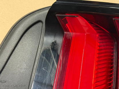 2018-2023 Ford Mustang GT350 GT V6 EcoBoost Tail Light RH Pass. Side LED