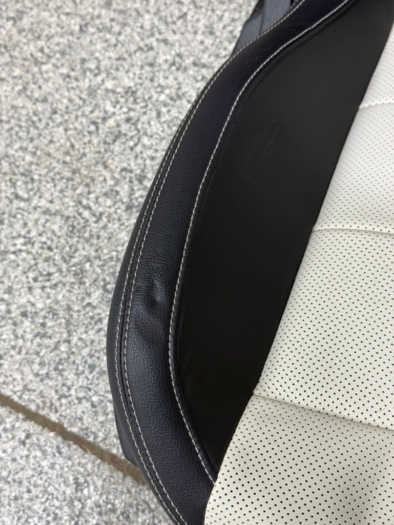 2018-2023 Ford Mustang GT Black/White Leather Front Rear Power Seats Heat/Cooled
