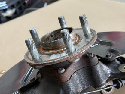 2021-2023 Ford Mustang 5.0 GT LH Driver Side Front Spindle Knuckle Hub 4 Bolt