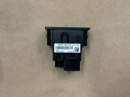 2021 Ford Mustang GT Touch Screen, Face Plate, Radio, Module USB Port