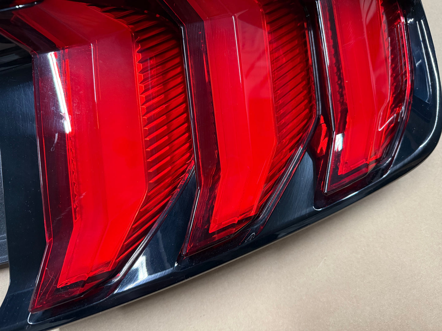 2018-2023 Ford Mustang GT V6 EcoBoost Tail Light RH Passenger Side LED