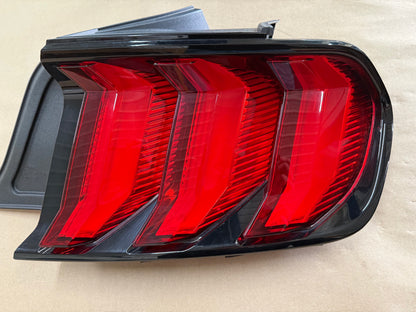 2018-2023 Ford Mustang GT V6 EcoBoost Tail Light RH Passenger Side LED