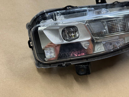 2018-2023 Mustang GT RH Passenger Side Turn Signal Light Fog Light LED