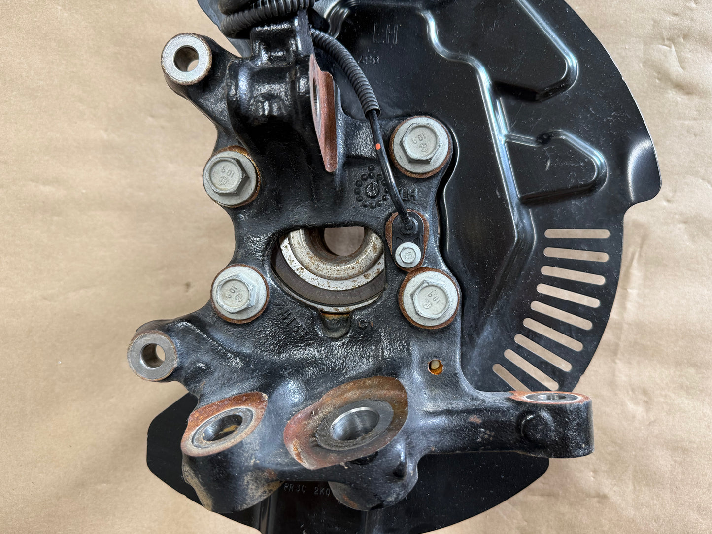 2024-2026 Ford Mustang GT LH Driver Side Front Spindle Knuckle Hub