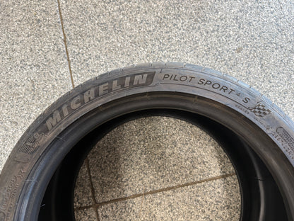 Michelin Pilot Sport 4 S 255/40/ZR19 Tire