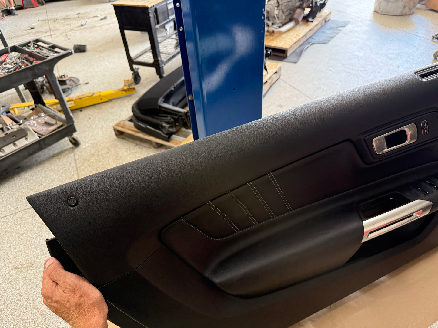 2018-2023 Ford Mustang GT LH Driver Leather Insert Door Panel Grey Stitching