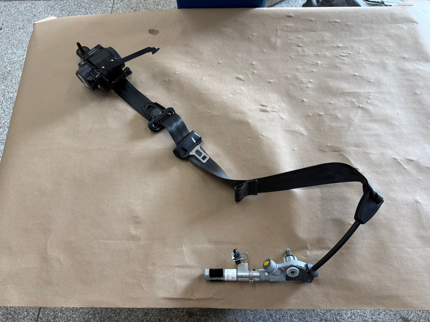 2018-2023 Ford Mustang 5.0 GT Convertible LH Driver Front Seat Belt Safety