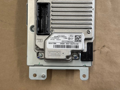 2019 Ford Mustang Touch Screen Face Plate Radio Module USB Port