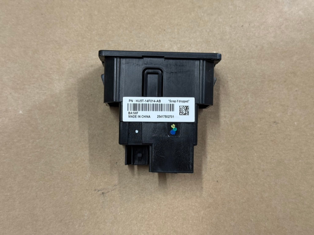 2018 Ford Mustang GT Touch Screen Face Plate Radio Module USB