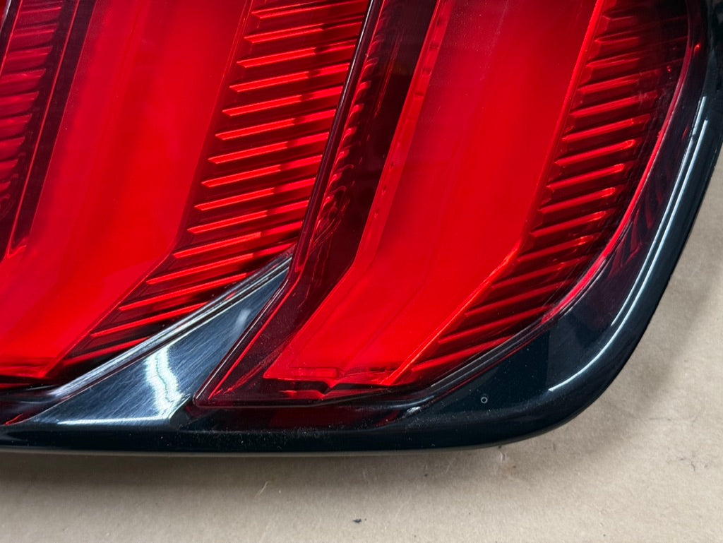 2018-2023 Ford Mustang GT V6 EcoBoost Tail Light RH Passenger Side LED