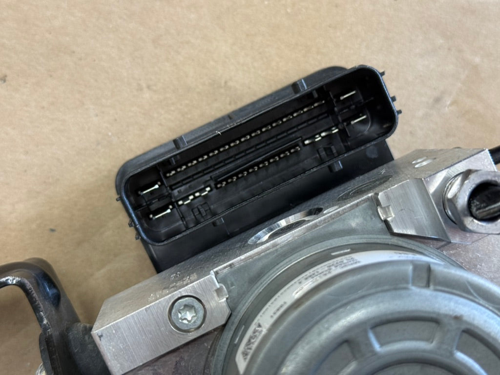 2021 Ford Mustang GT ABS Module Controller Anti-Lock Brakes "Auto"