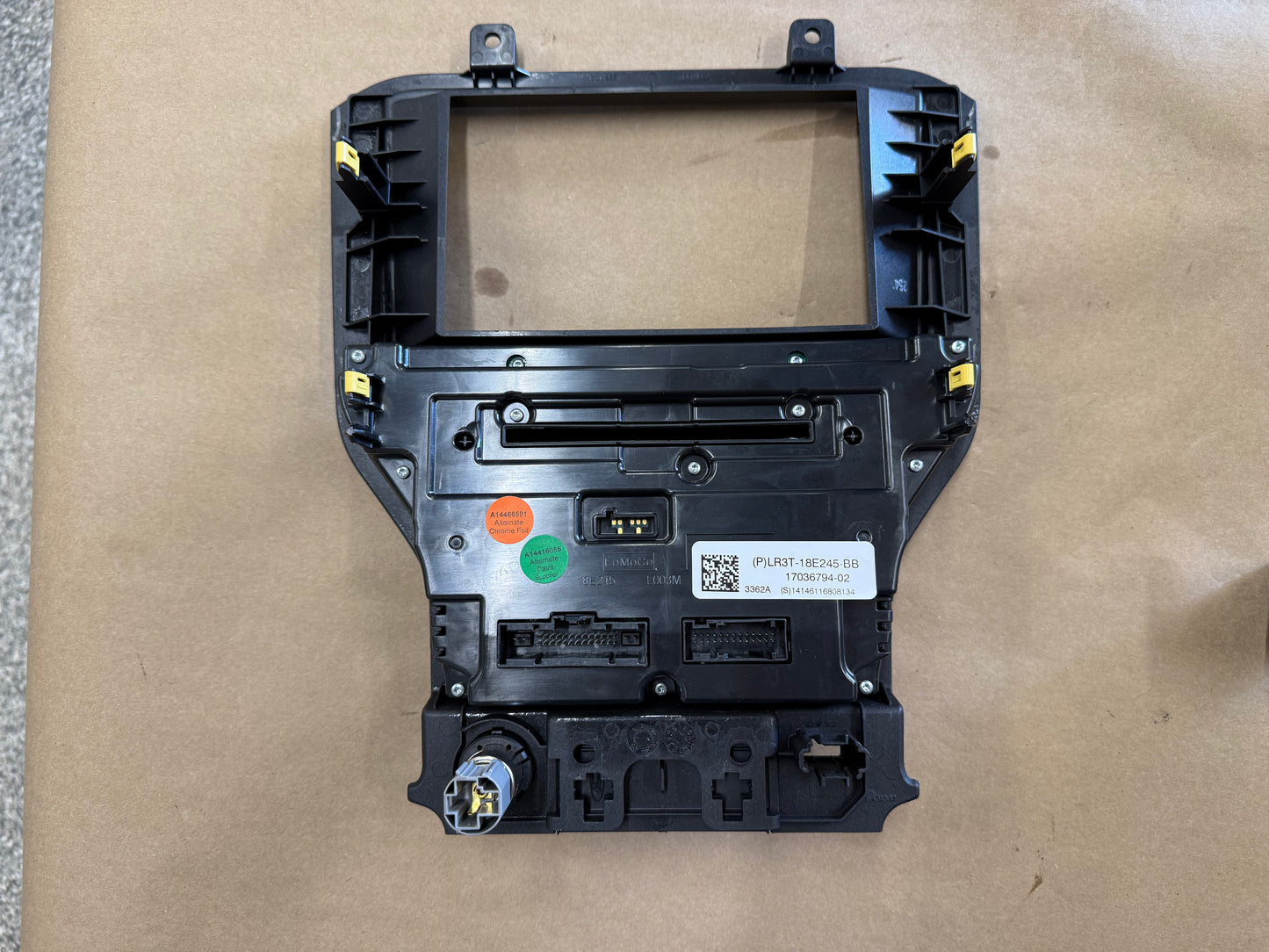2023 Ford Mustang GT Touch Screen, Face Plate, Radio, Module USB Port