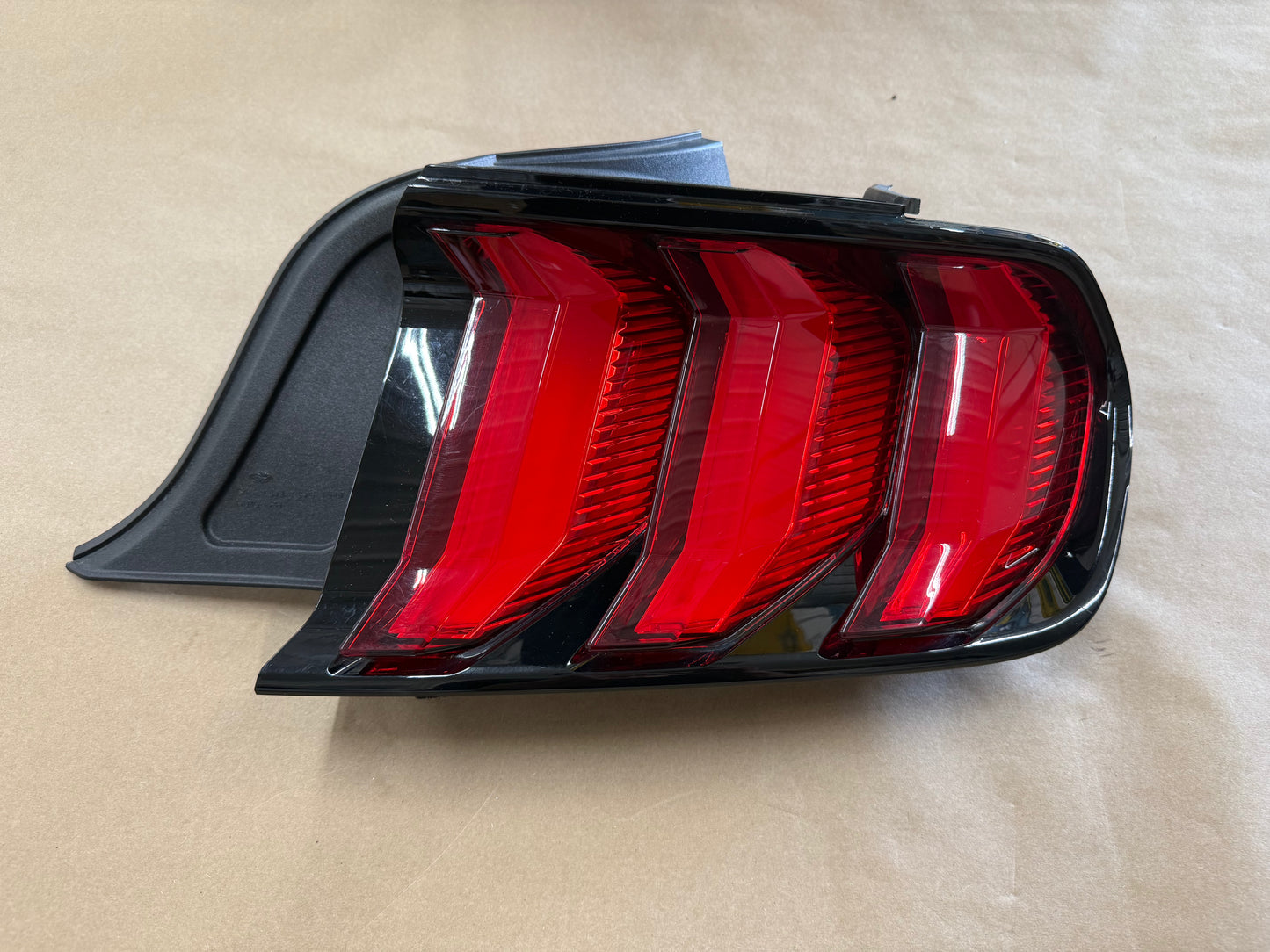 2018-2023 Ford Mustang GT V6 EcoBoost Tail Light RH Passenger Side LED