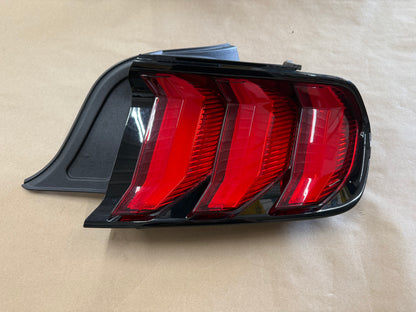 2018-2023 Ford Mustang GT V6 EcoBoost Tail Light RH Passenger Side LED