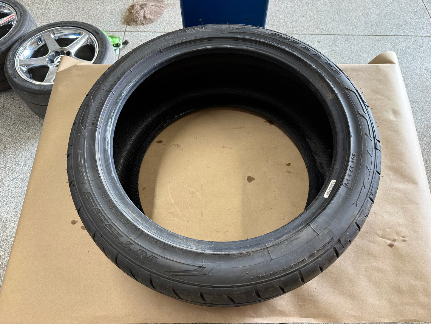 Nitto NT555 G2 265/40/19 Tire
