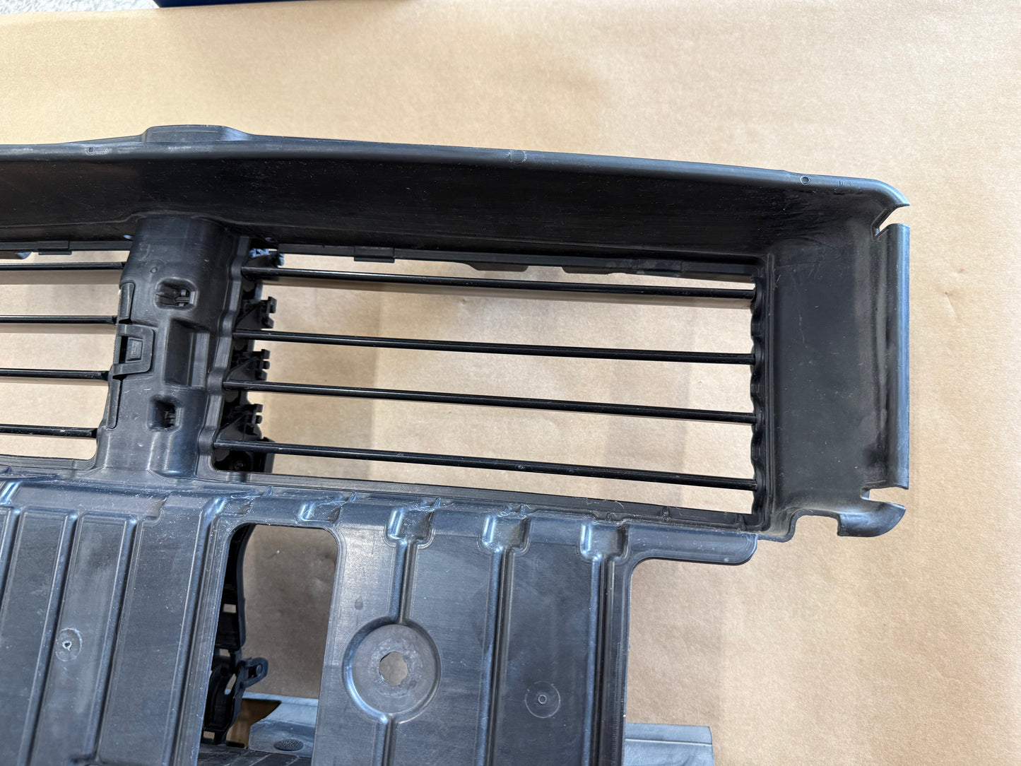 2018-2023 Ford Mustang GT Radiator Air Shutter Grille Assembly