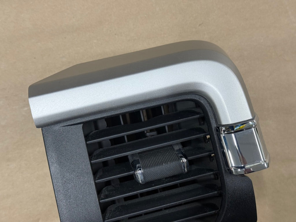 2023-2025 Ford F-250 F-350 RH Passenger Side Dash Vent Trim