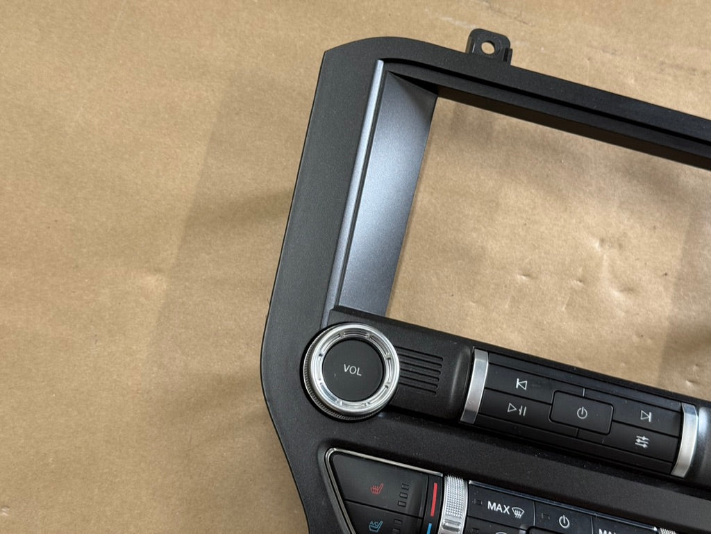 2021 Ford Mustang GT Touch Screen, Face Plate, Radio, Module USB Port