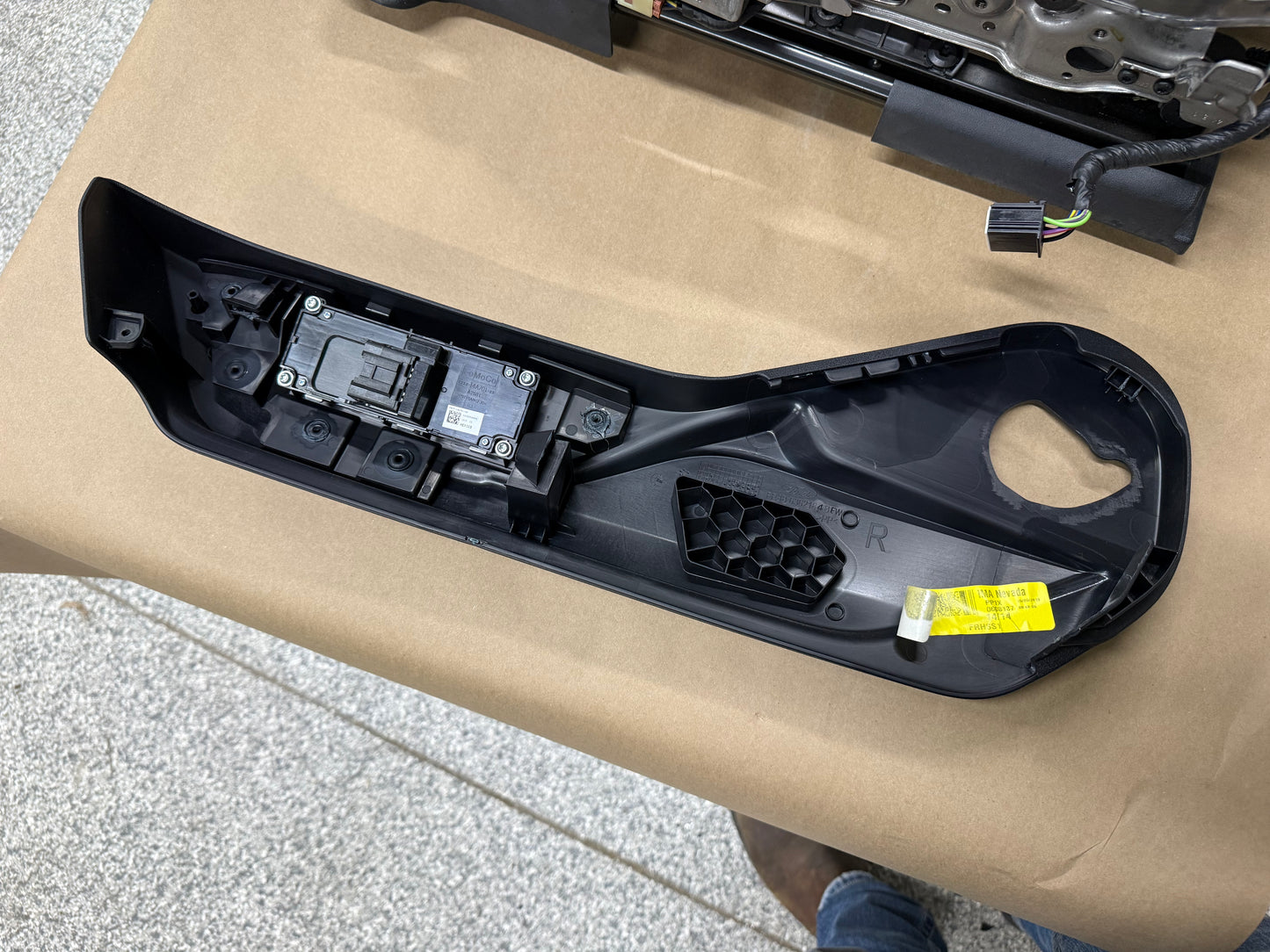 2018-2023 Ford Mustang RH Passenger Side Electric Power Seat Track Heat/Cool