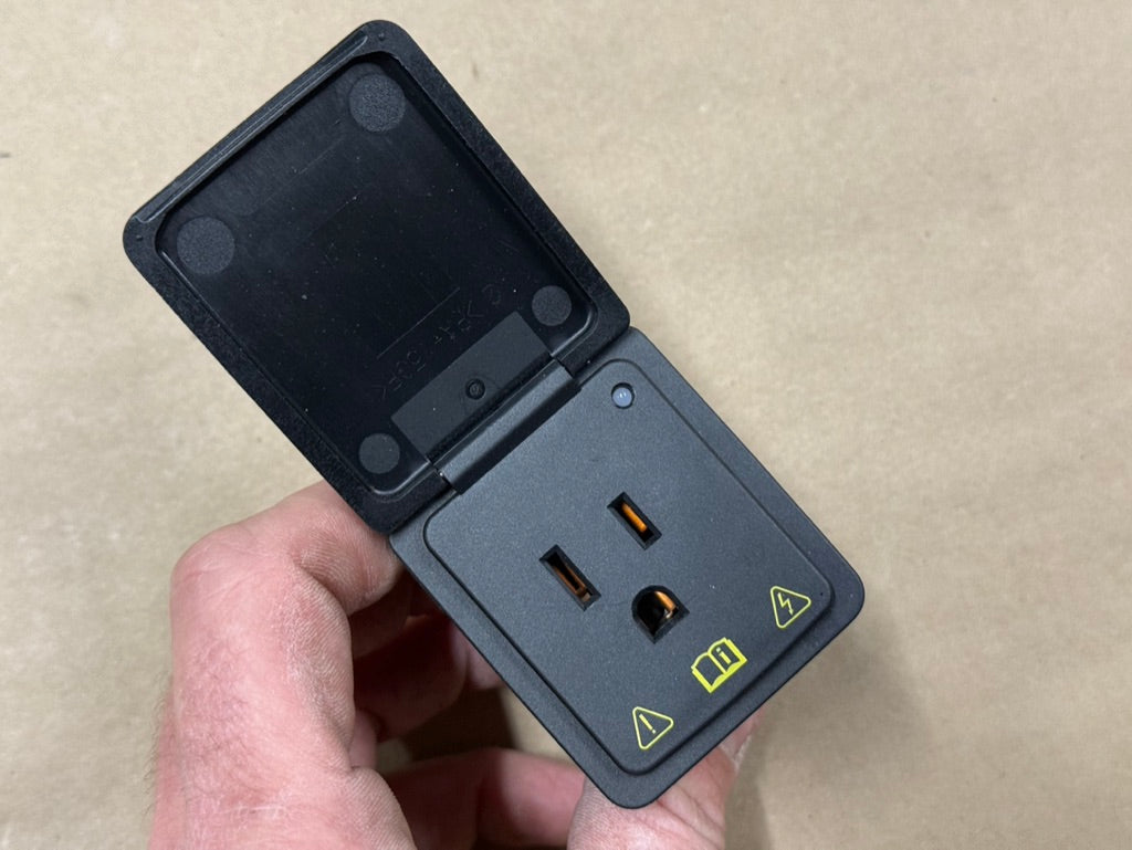 2023-2025 Ford F-250 F-350 Super Duty 120V AC 400W Outlet MU5T-19G310-AB