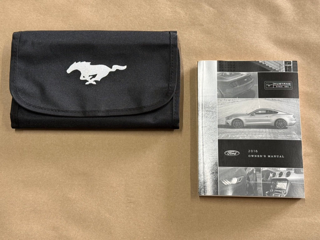 2016 Ford Mustang GT Owners Manual w/Cover