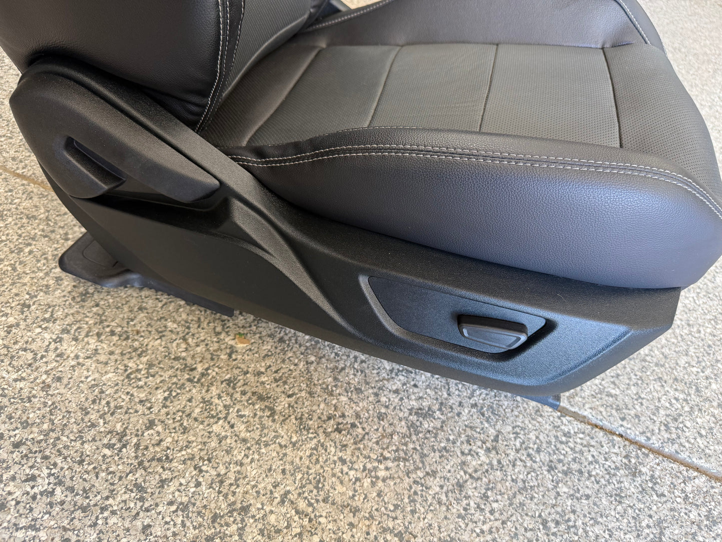 2018-2023 Ford Mustang GT Black Leather Coupe Front & Rear Seats