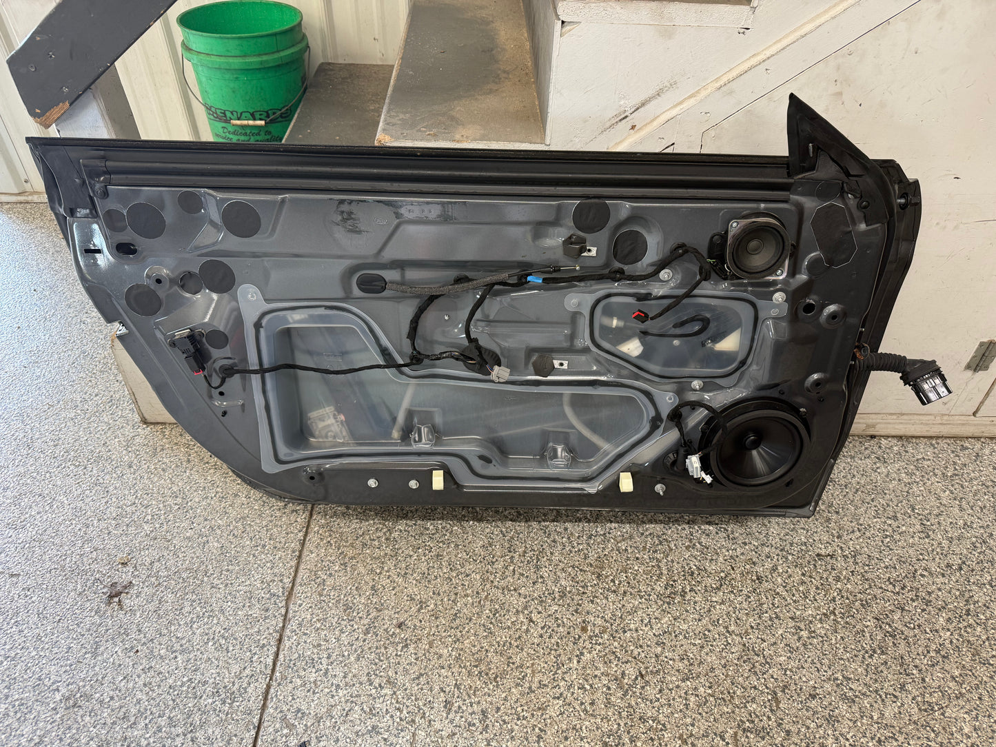 2015-2023 Ford Mustang GT GT500 LH Driver Side Door Complete w/Glass "M7"