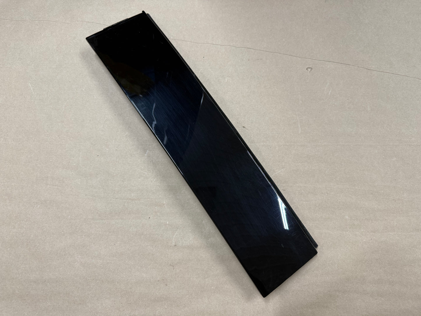 2023-2026 FORD F-250 DRIVER LEFT REAR MOLDING B-PILLAR APPLIQUE
