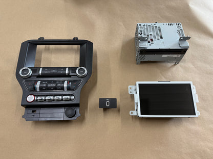 2021 Ford Mustang GT Touch Screen, Face Plate, Radio, Module USB Port