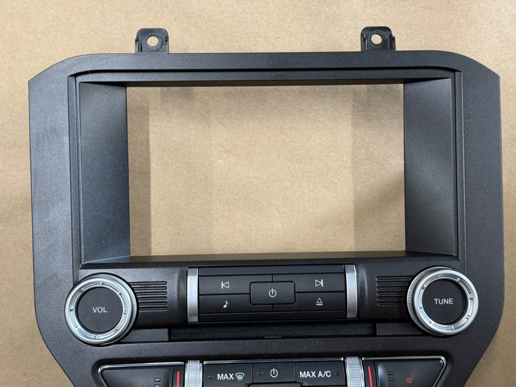 2021 Ford Mustang GT Touch Screen, Face Plate, Radio, Module USB Port
