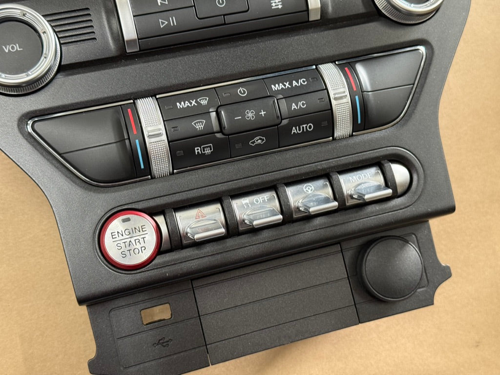 2020 Ford Mustang GT Touch Screen, Face Plate, Radio, Module USB Port