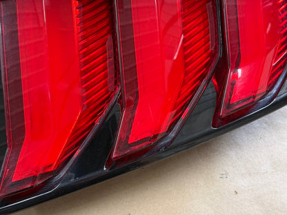 2018-2023 Ford Mustang GT V6 EcoBoost Tail Light RH Passenger Side LED