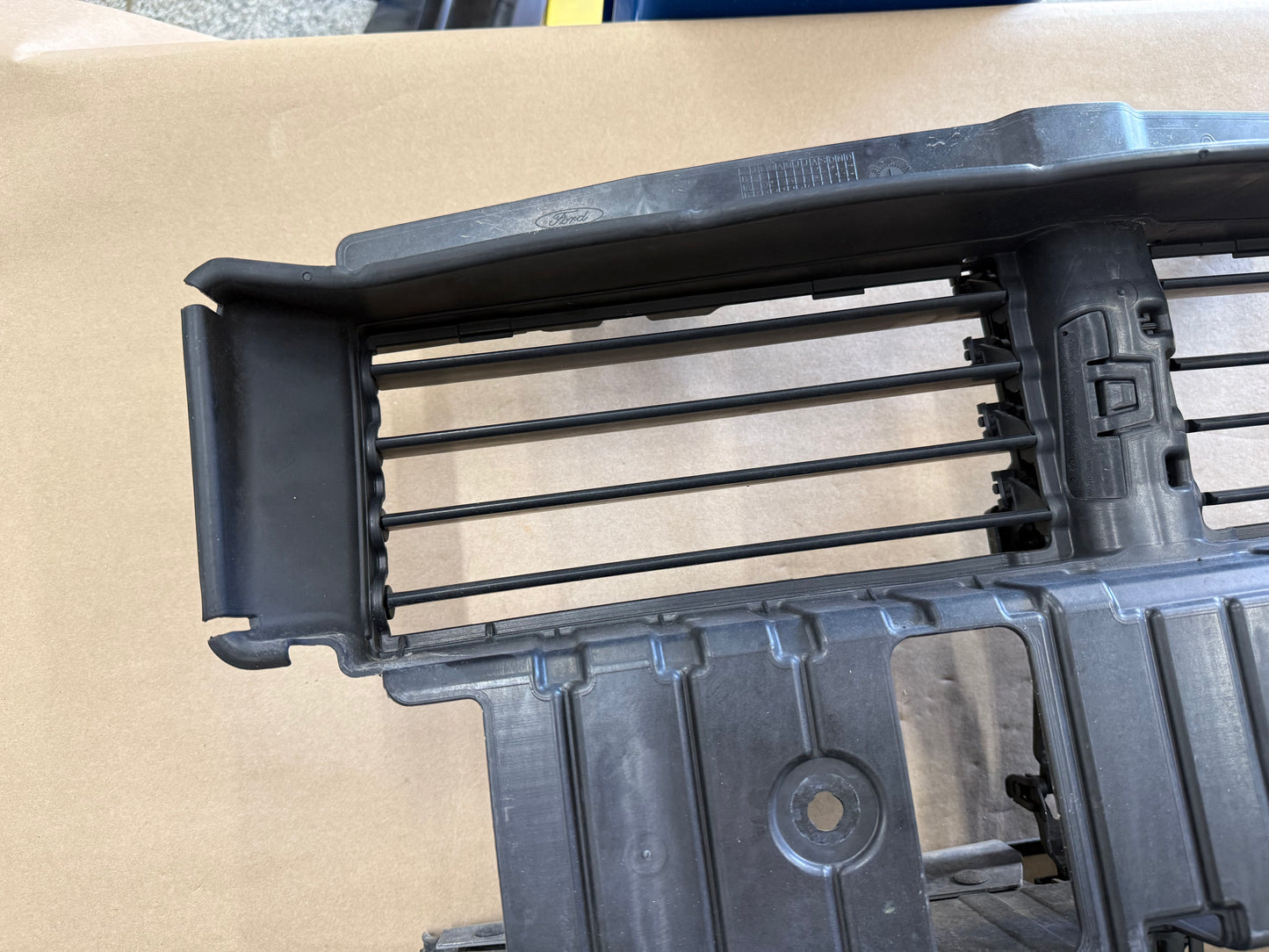 2018-2023 Ford Mustang GT Radiator Air Shutter Grille Assembly