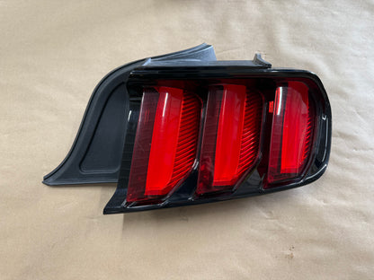 2015-2017 Ford Mustang GT V6 EcoBoost Tail Light RH Passenger Side LED