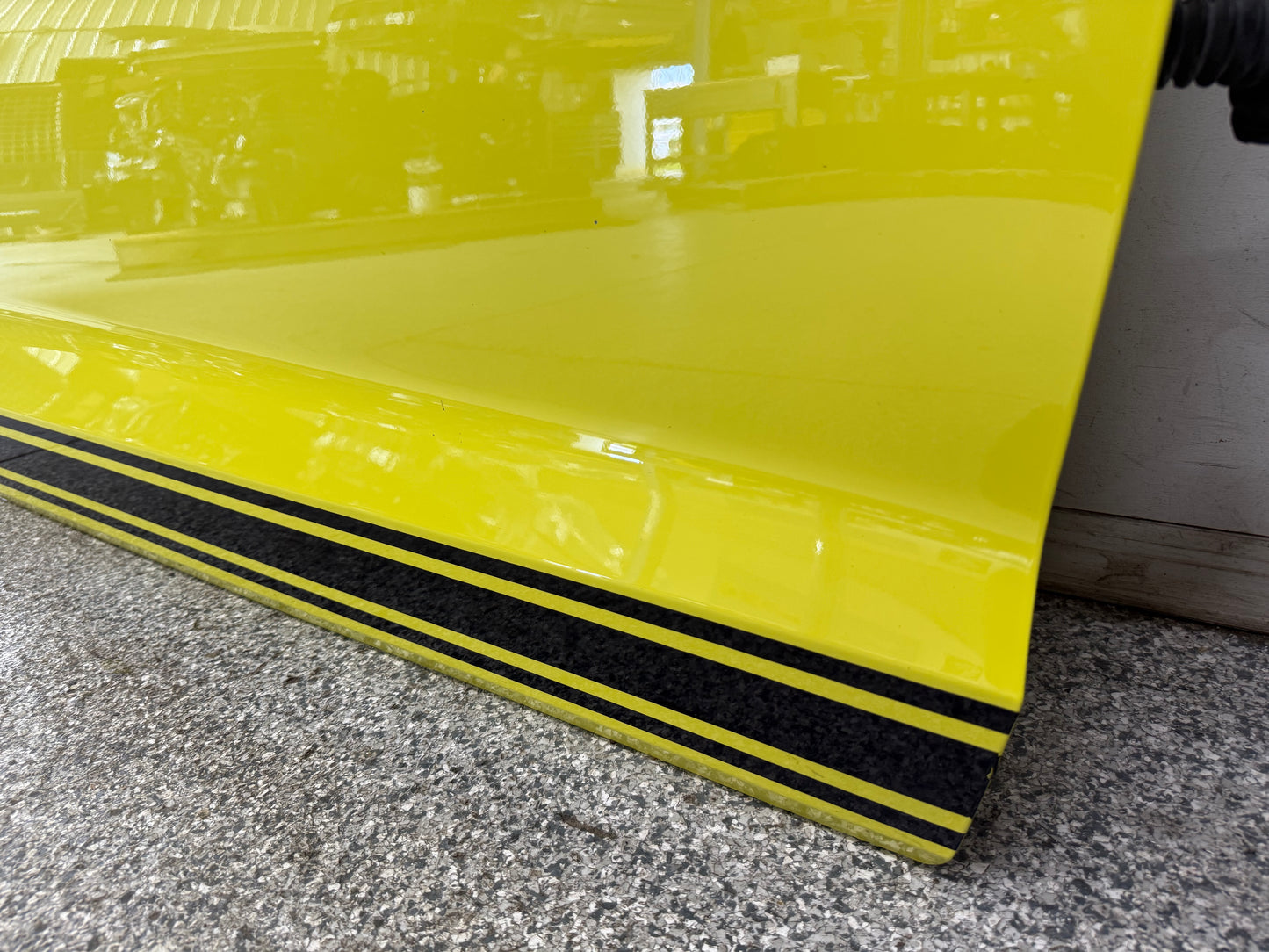 2015-2023 Ford Mustang GT GT500 RH Passenger Side Door Complete w/Glass "CB"