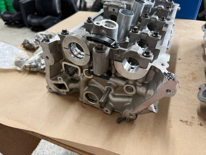 2024-2026 Ford Mustang DOHC Cylinder Heads RH LH Pair Valves 5.0L Coyote Gen 4