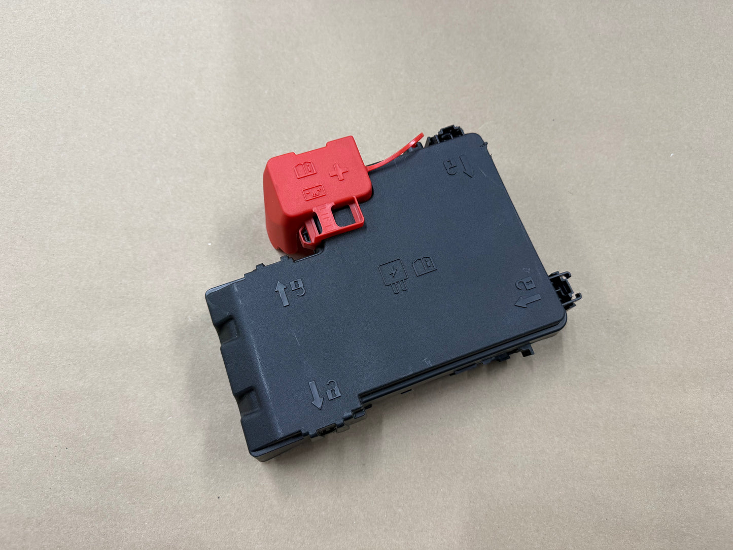 2024-2026 Ford Mustang GT Engine Bay Fuse Box Under Hood