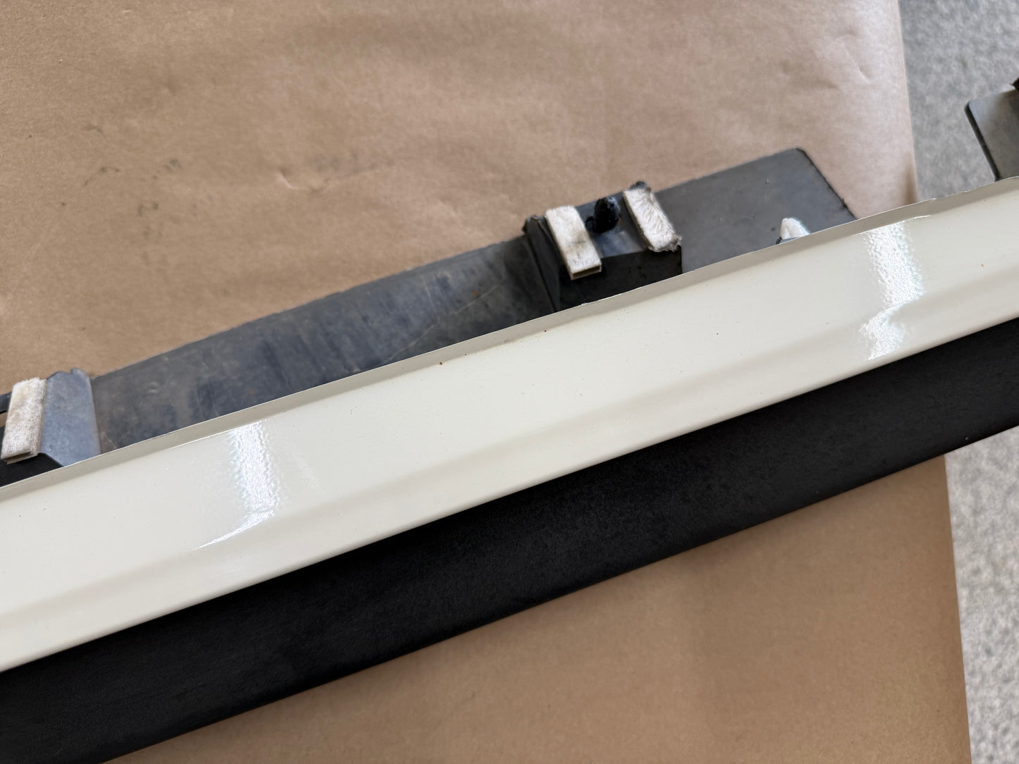2015-2023 Ford Mustang GT V6 RH Passenger Side Skirt Molding "N4"