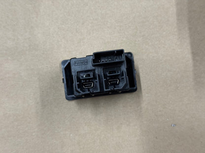 2020 Ford Mustang GT Touch Screen, Face Plate, Radio, Module USB Port