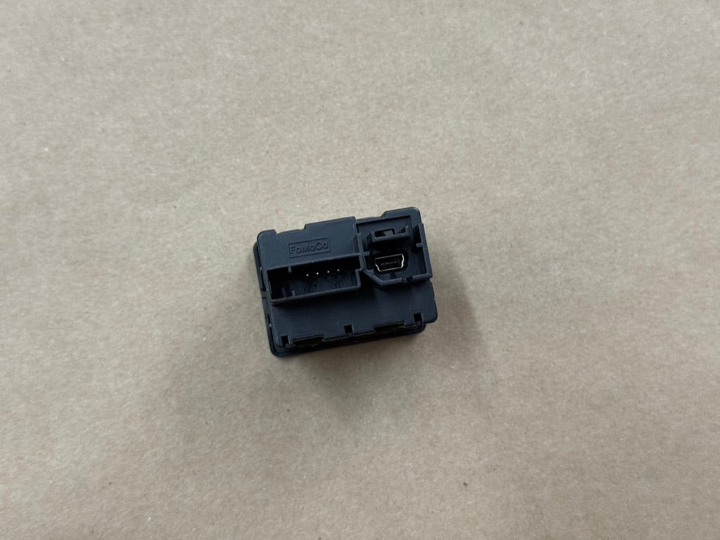 2024-2026 Ford Mustang GT Ecoboost USB Port