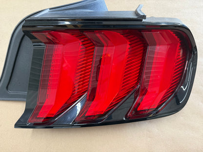 2018-2023 Ford Mustang GT V6 EcoBoost Tail Light RH Passenger Side LED