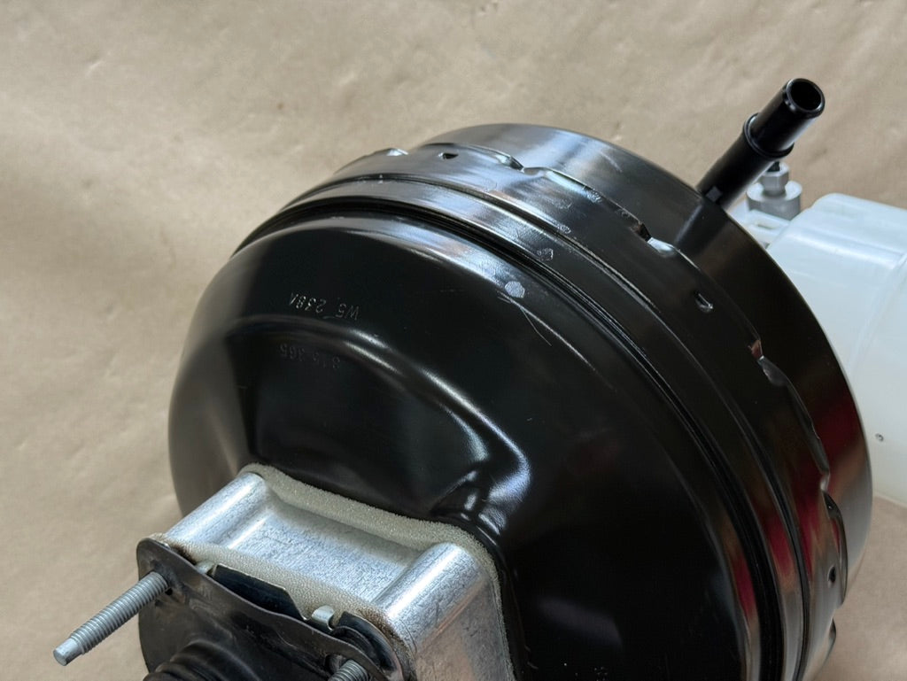 2023-2026 F-250 Super Duty 7.3L Hydraulic Master Cylinder Brake Booster Vacuum